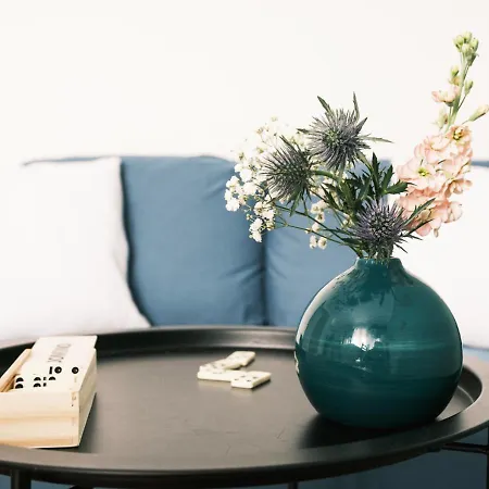 Vagues & Bord De Lägenhet *